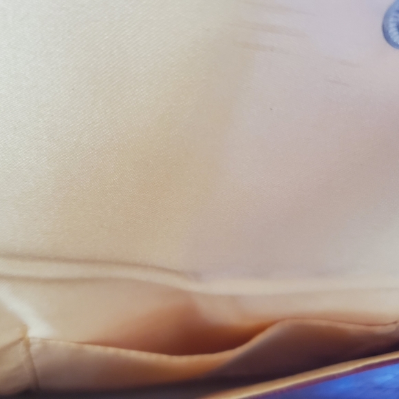 Red Bag - Picture 3 of 3